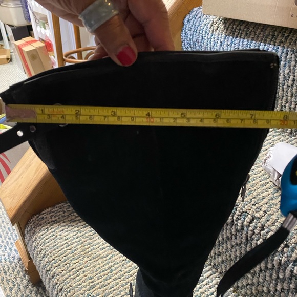 Women Ugg boots - Picture 8 of 10